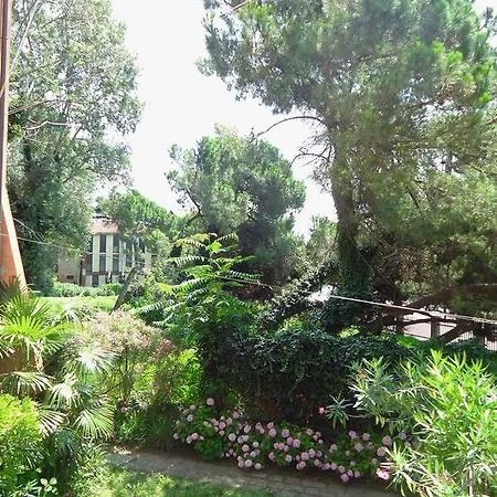 Marinaressa Biennale Terrazza Apartment Venice Exterior photo